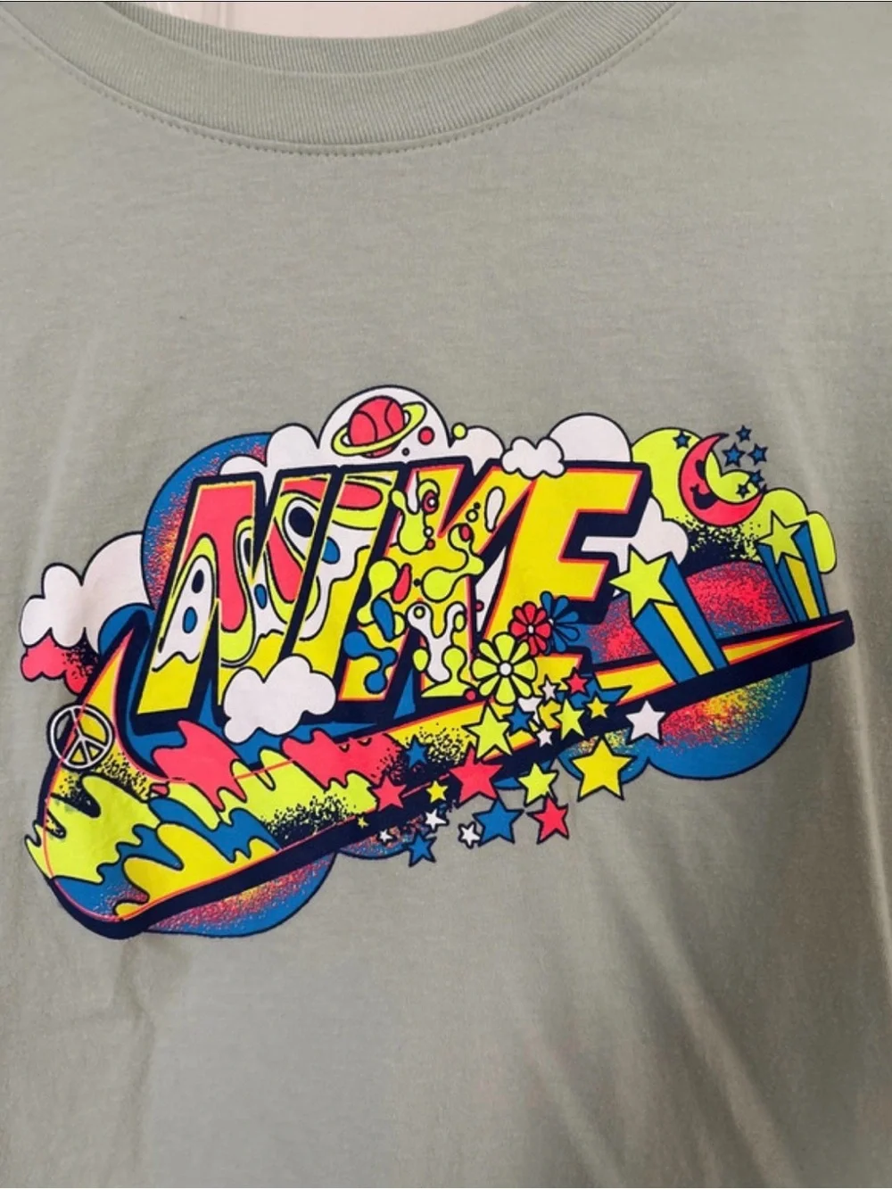 Nike Sportswear 'Black Light' Graphic T-Shirt in Seafoam